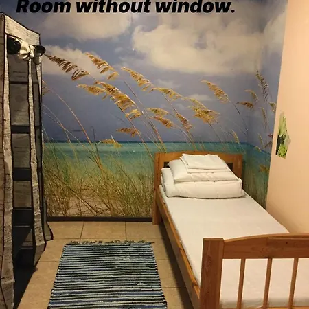 Hostel Harbour Travelers Service Centre - Tourists Only Tallinn