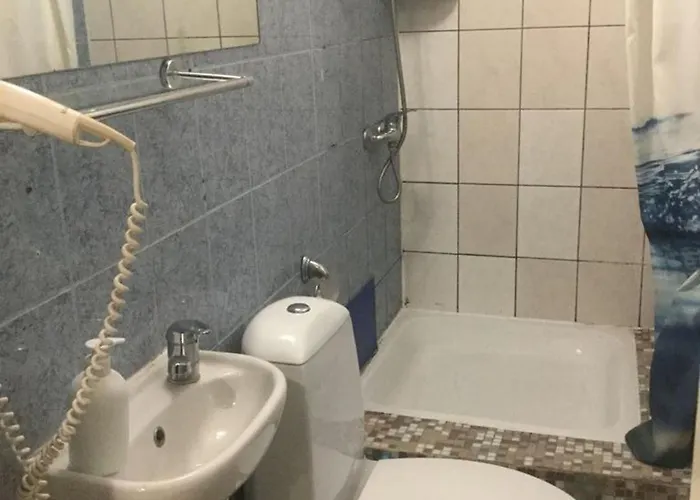 Harbour Travelers Service Centre - Tourists Only Vandrerhjem *