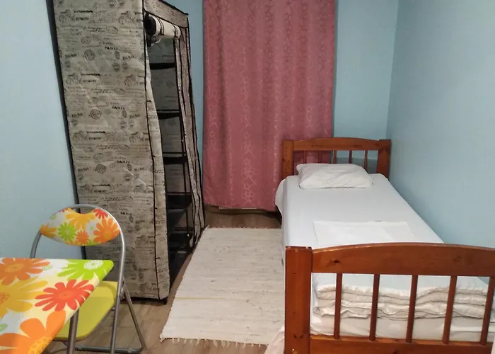 Harbour Travelers Service Centre - Tourists Only Vandrerhjem *