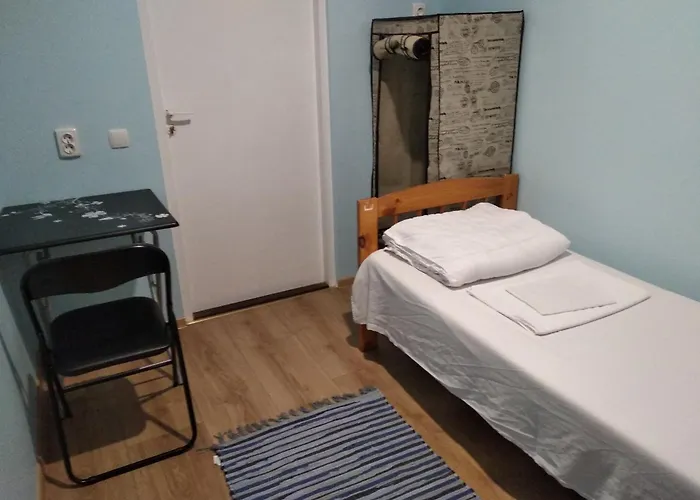 Hostel Harbour Travelers Service Centre - Tourists Only